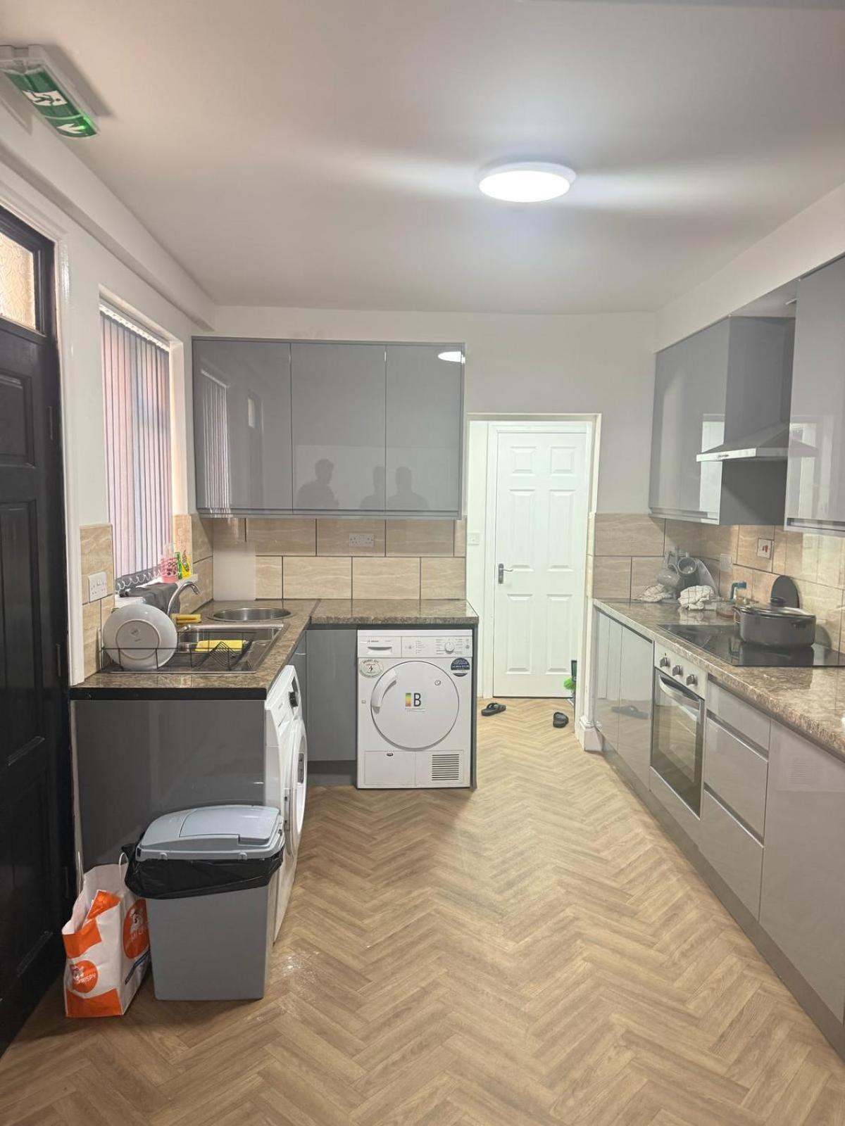 Britlodge Ruskin Ave Home — Photos 1